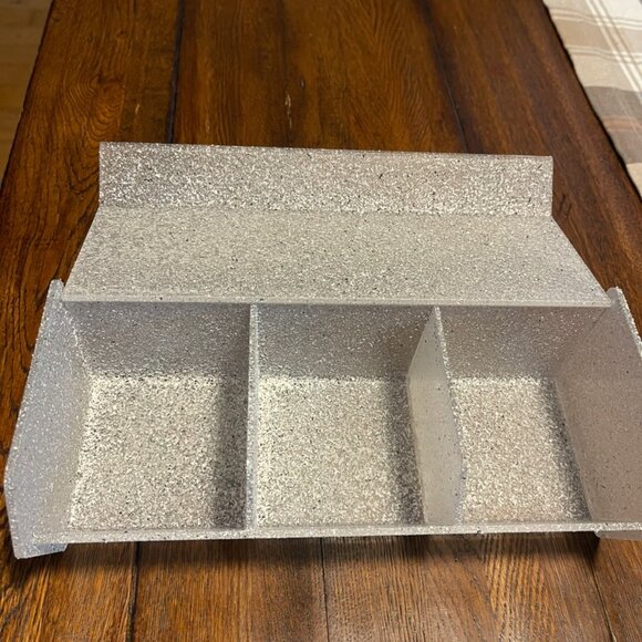 Plastic Organizer - Picture 2 of 4